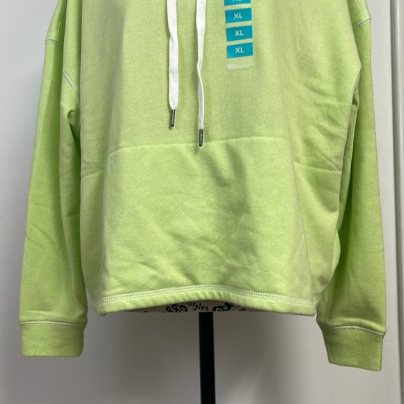 - Brand new with tags Woman’s Steve Madden hooded sweatshirt. Size XXL. - Picture 5 of 16